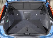 Volvo EX40 SUV / Terénní 0,0 325 kw