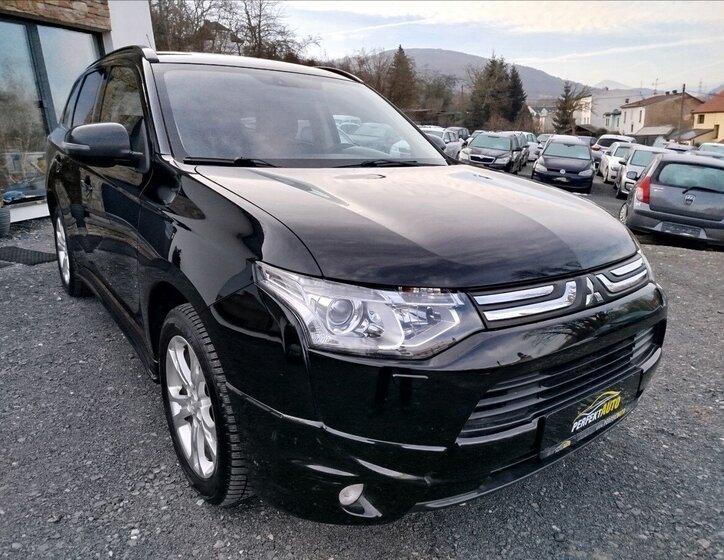 Mitsubishi Outlander SUV 2,3 l 110 kw