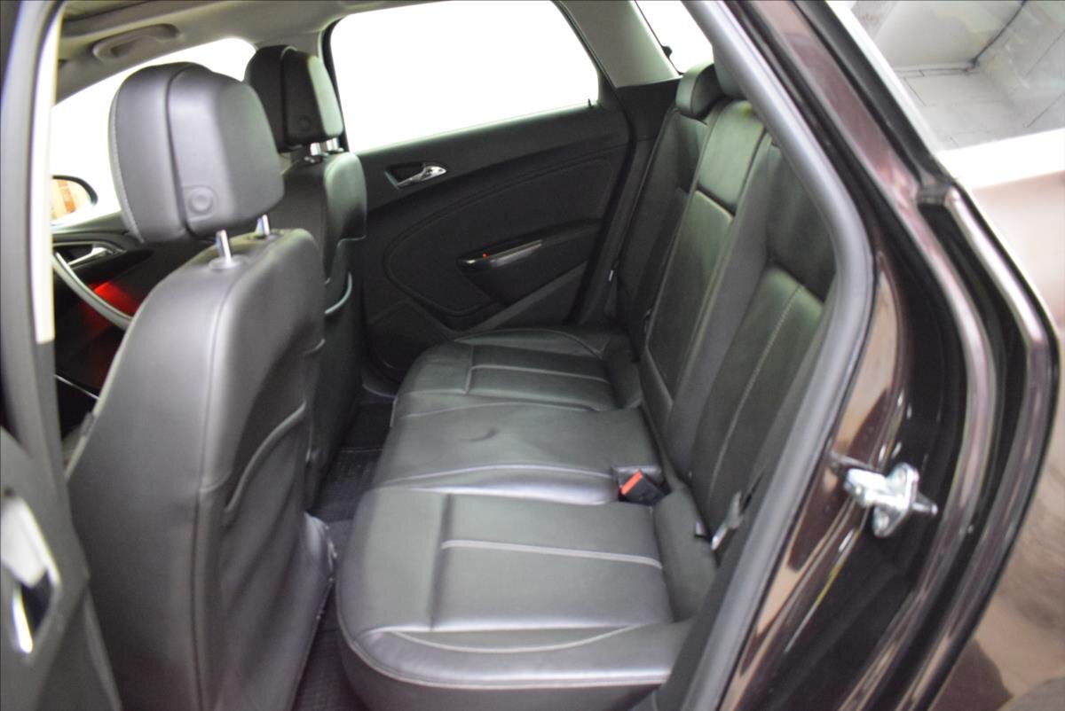 Opel Astra Kombi 2,0 l 121 kw