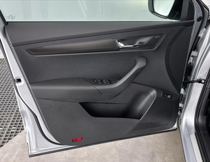 Škoda Karoq SUV / Terénní 1,5 l 110 kw