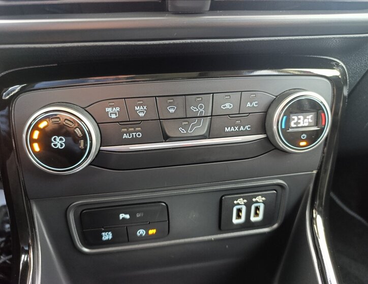 Ford EcoSport SUV 998,0 92 kw