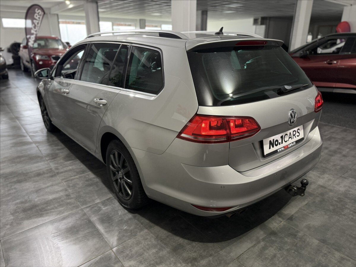 Volkswagen Golf Kombi 2,0 l 110 kw