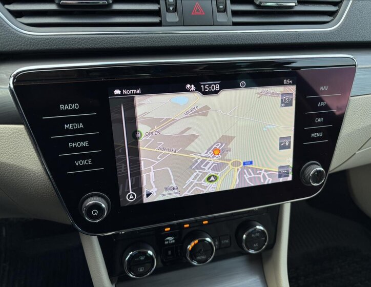 Škoda Superb Kombi 2,0 l 110 kw