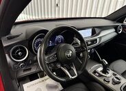Alfa Romeo Stelvio SUV / Terénní 2,1 l 154 kw