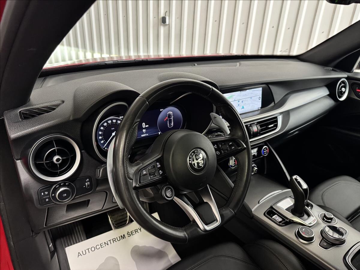 Alfa Romeo Stelvio SUV / Terénní 2,1 l 154 kw