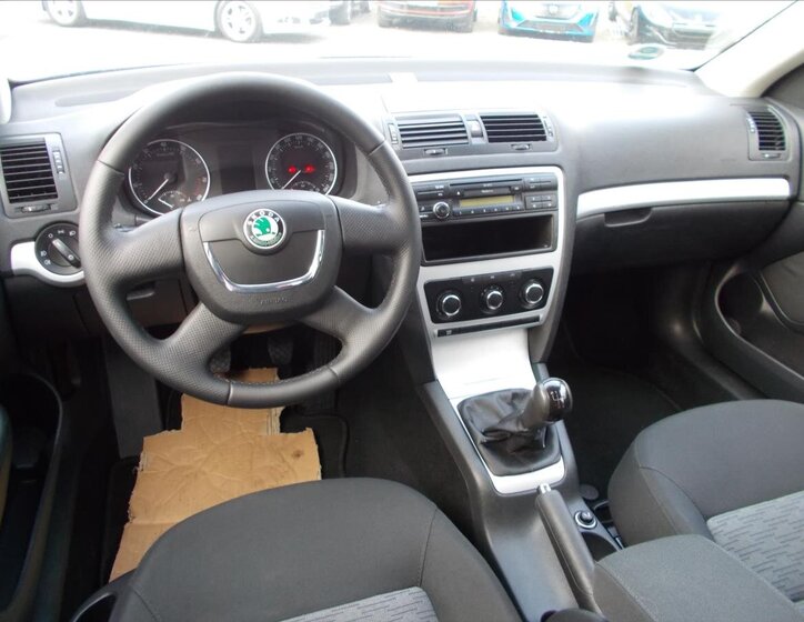 Škoda Octavia 16