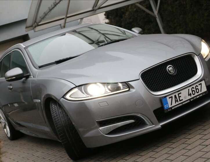 Jaguar XF Kombi 3,0 l 177 kw