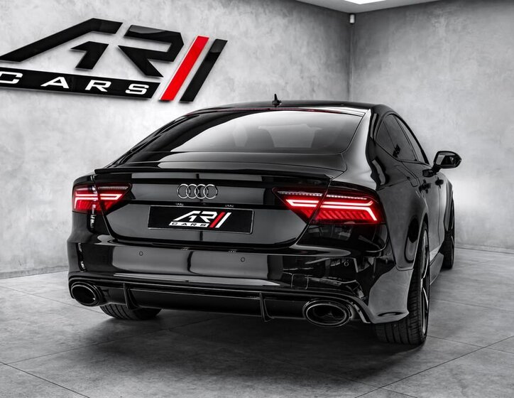 Audi RS7 Sedan / Limuzína 4,0 l 412 kw
