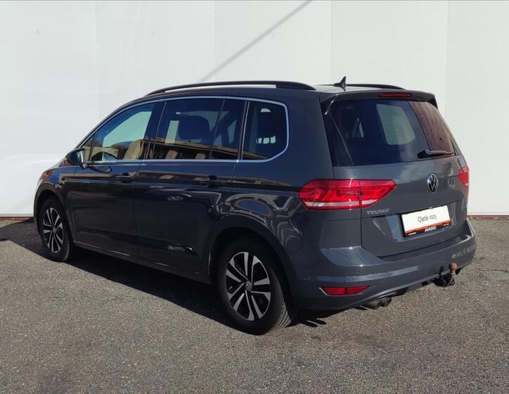 Volkswagen Touran 29