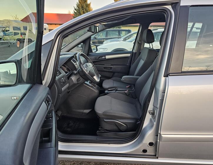 Opel Zafira 16