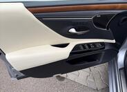 Lexus ES 300h 20