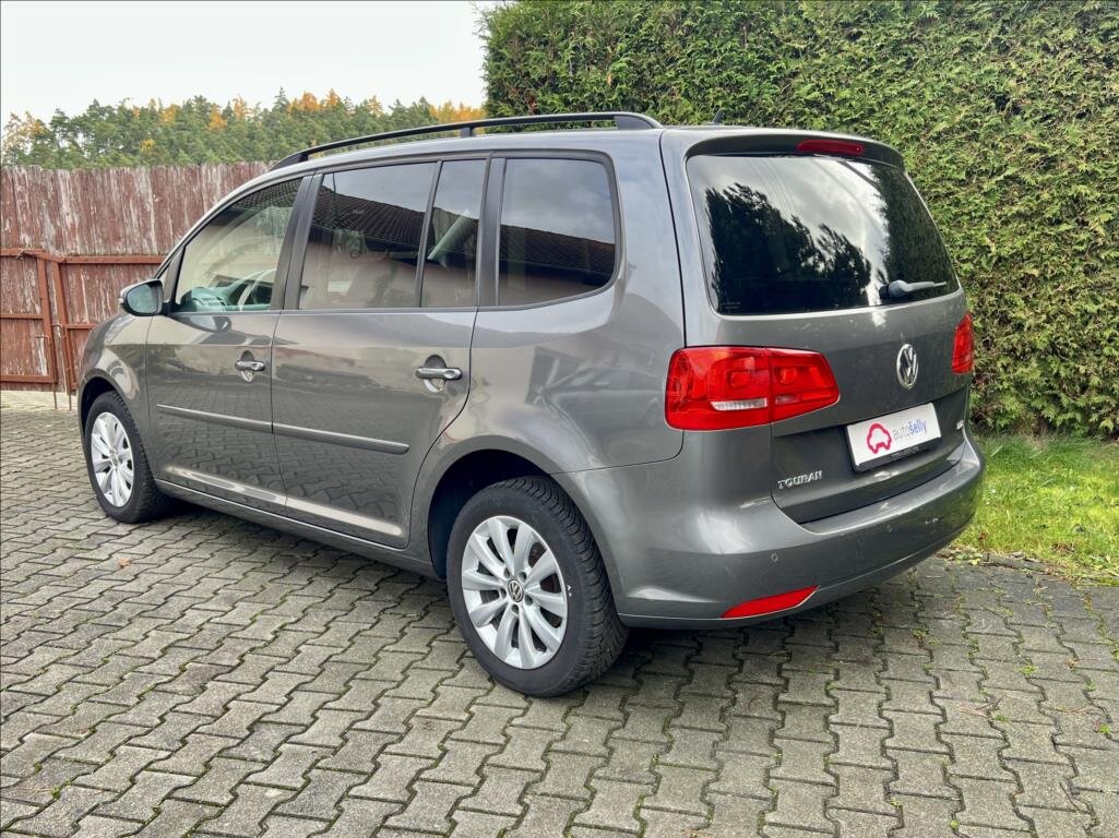 Volkswagen Touran MPV 1,6 l 77 kw