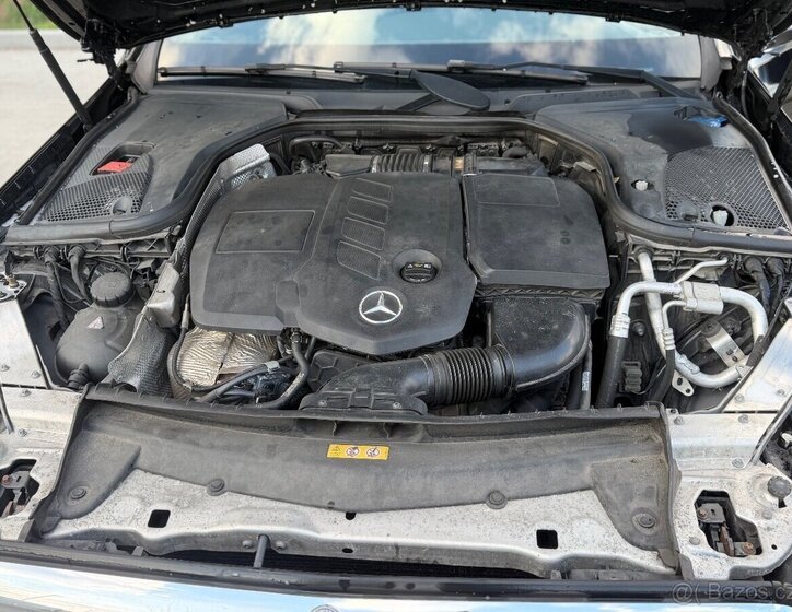 Mercedes-Benz Třídy E Sedan / Limuzína 0,0 110 kw