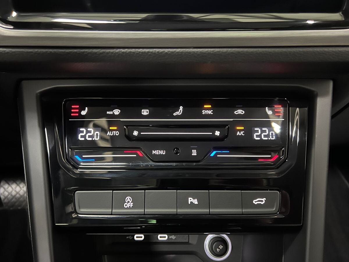 Volkswagen Touran Ostatní 1,5 l 110 kw