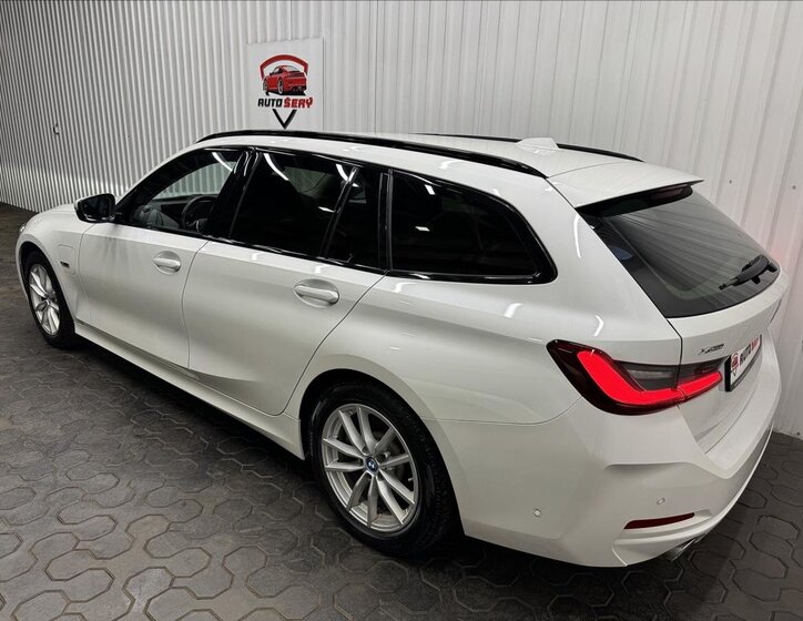 BMW Řada 3 Kombi 2,0 l 215 kw