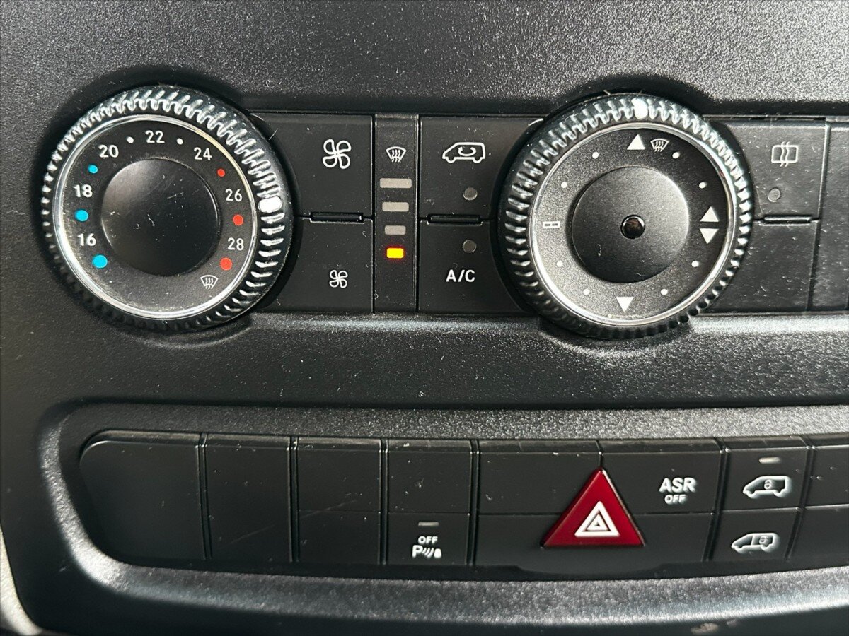 Mercedes-Benz Sprinter Skříň 2,1 l 120 kw