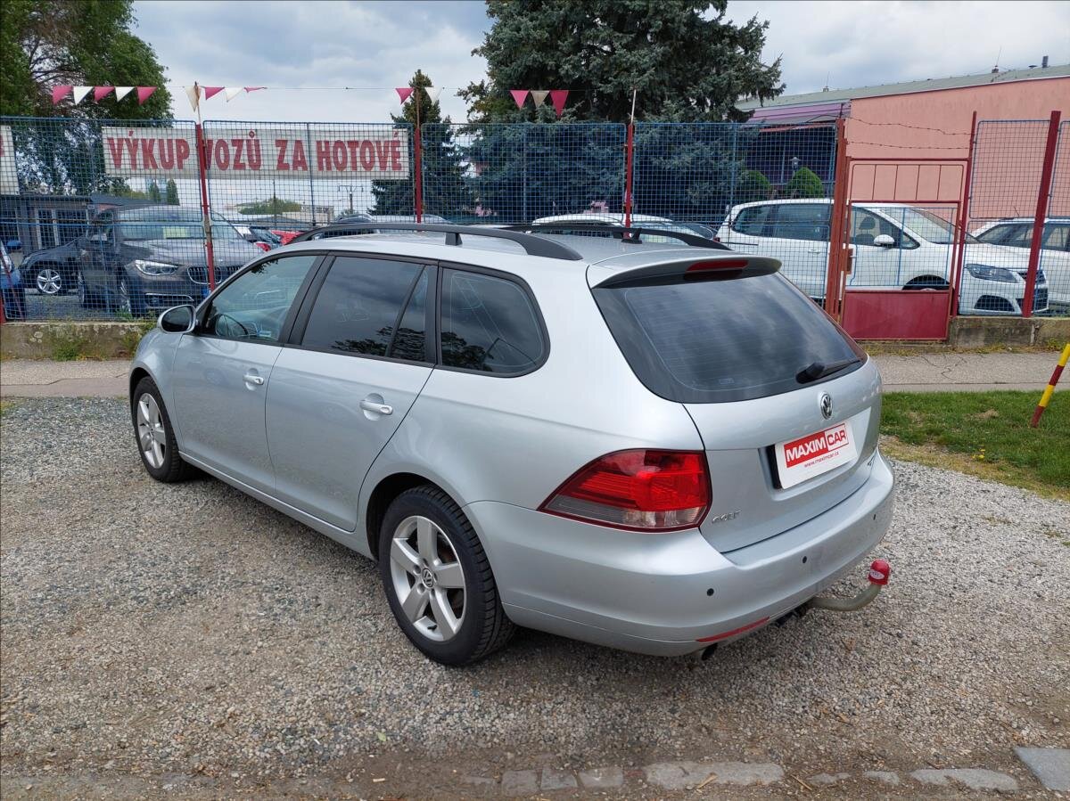 Volkswagen Golf Kombi 1,6 l 77 kw