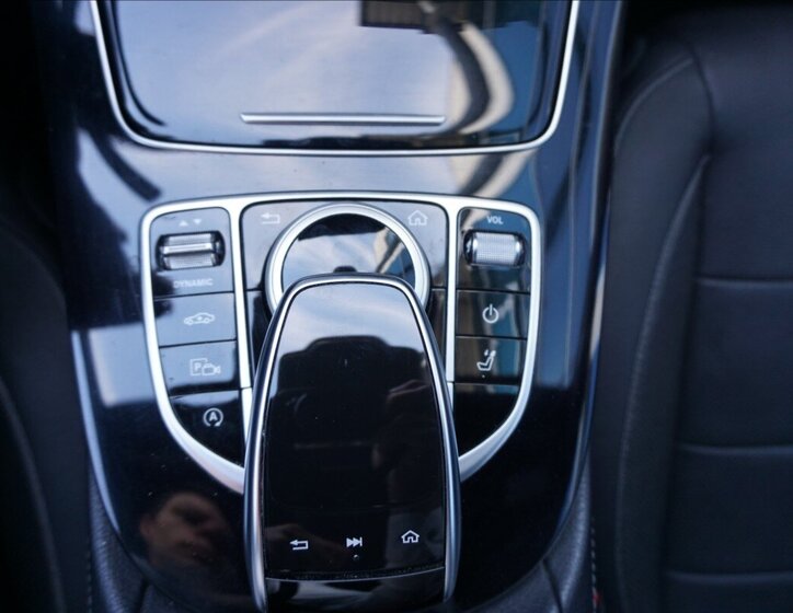 Mercedes-Benz Třídy E 16