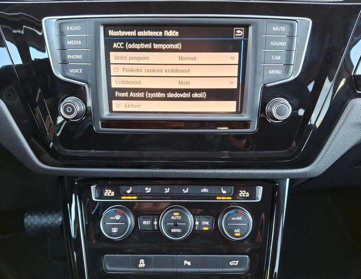 Volkswagen Touran 20