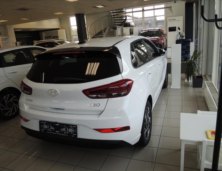 Hyundai i30 Hatchback 1,5 l 70 kw