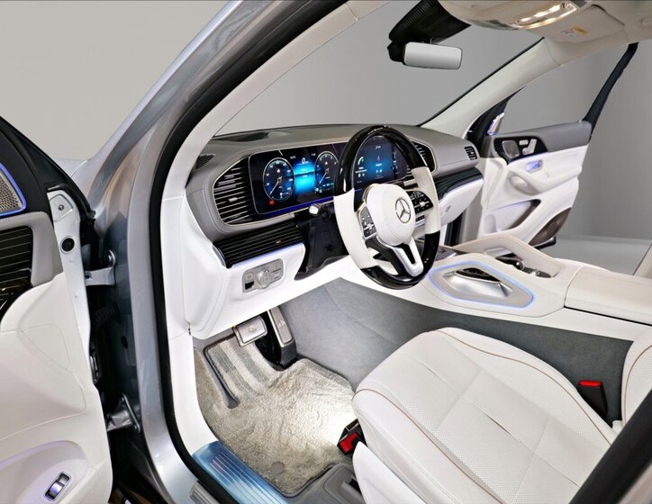 Mercedes-Benz GLS SUV / Terénní 4,0 l 410 kw