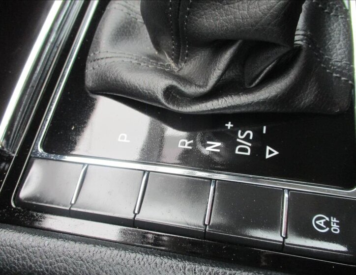 Škoda Superb Liftback 2,0 l 110 kw