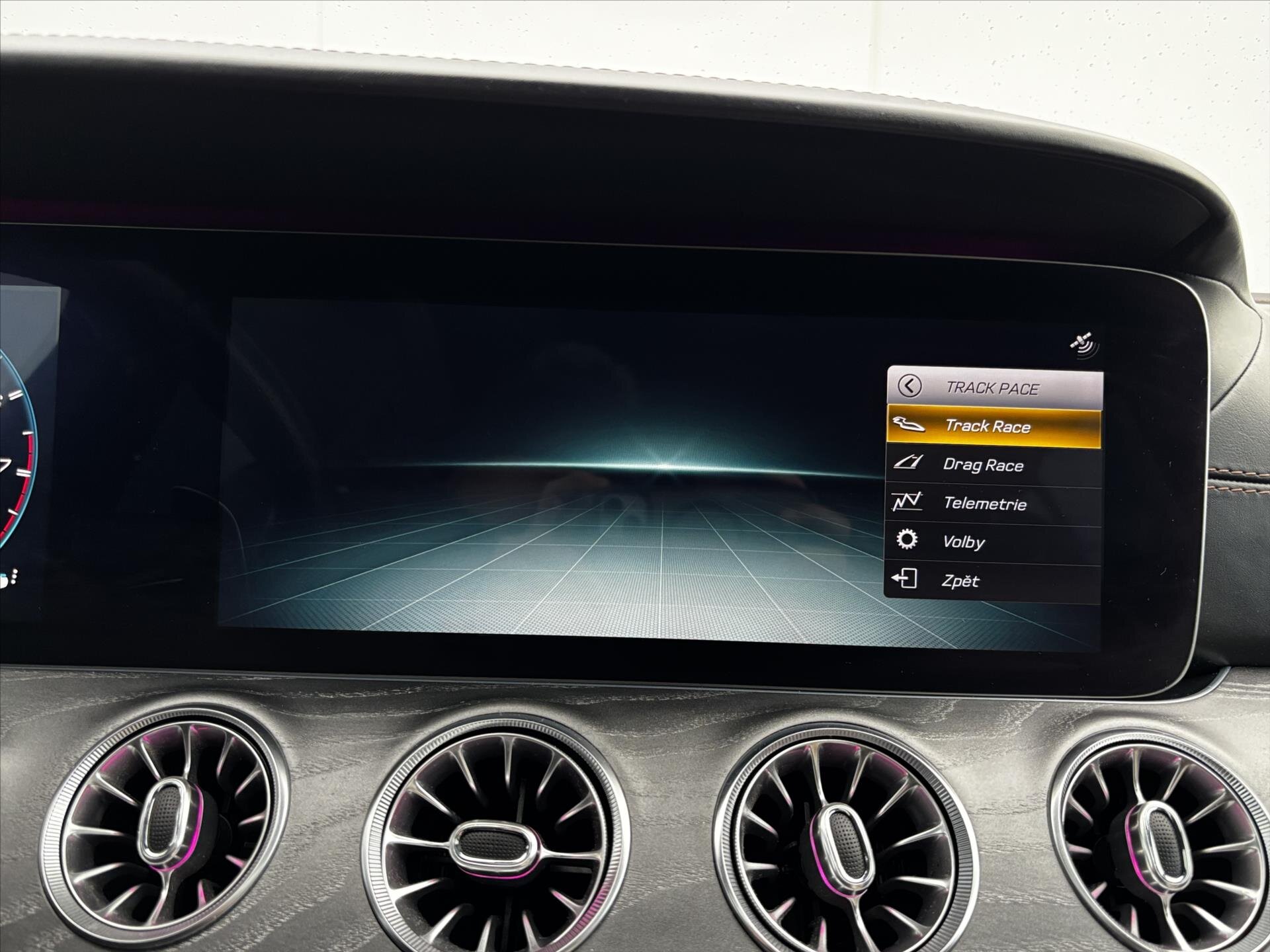 Mercedes-Benz AMG GT Kupé 3,0 l 320 kw