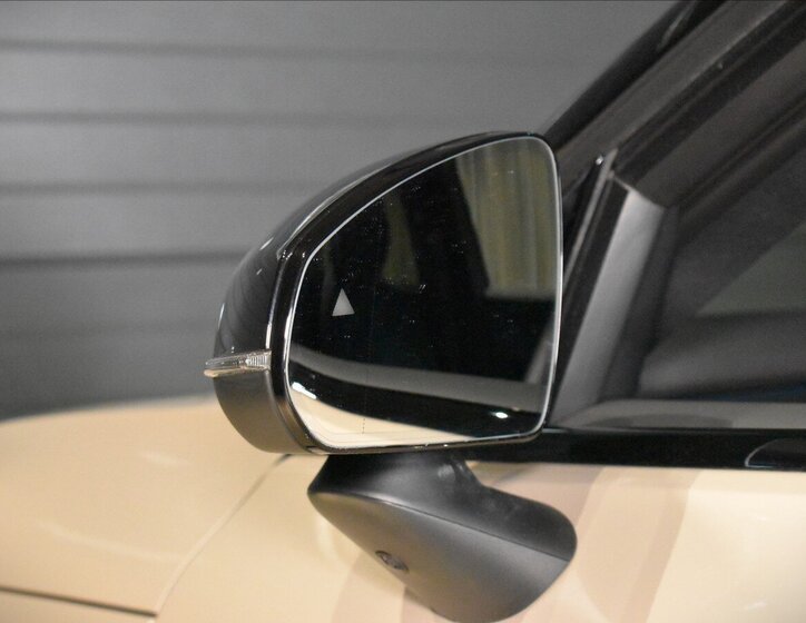 Volvo EX30 SUV / Terénní 0,0 315 kw