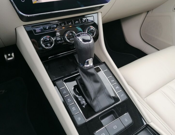 Škoda Superb 23