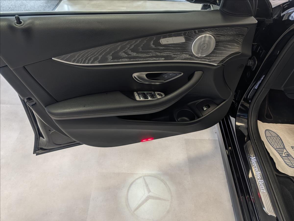 Mercedes-Benz Třídy E Kombi 2,0 l 143 kw