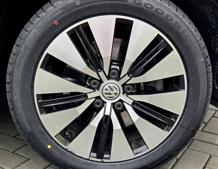 Volkswagen Multivan MPV 2,0 l 146 kw