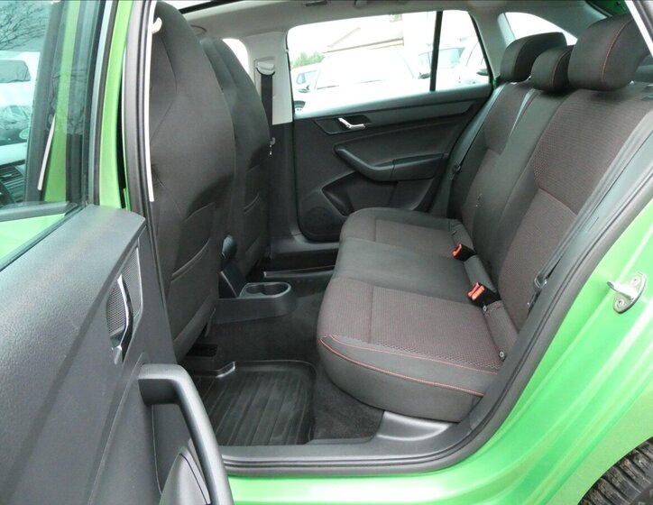 Škoda Rapid Hatchback 1,2 l 77 kw