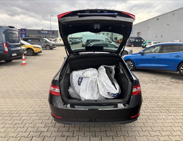 Škoda Superb Sedan 2,0 l 147 kw