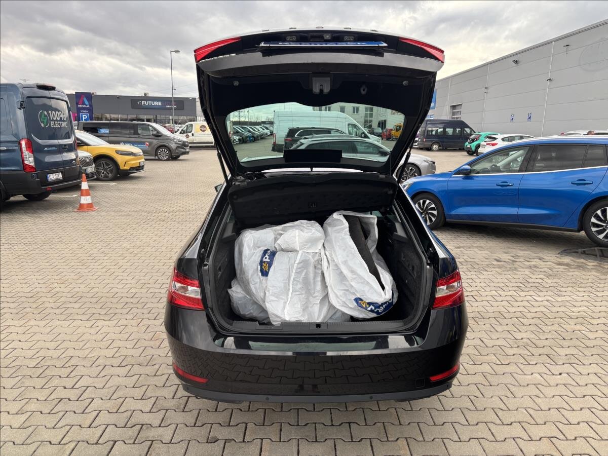 Škoda Superb Sedan 2,0 l 147 kw