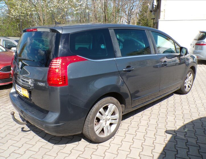Peugeot 5008 Kombi 1,6 l 115 kw