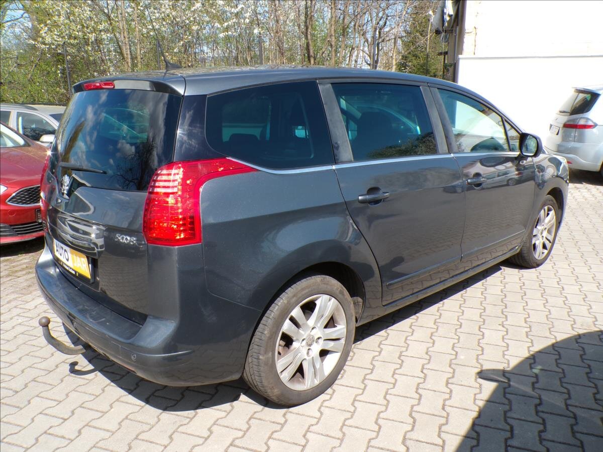 Peugeot 5008 Kombi 1,6 l 115 kw