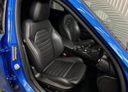 Alfa Romeo Giulia Sedan / Limuzína 2,0 l 206 kw