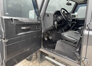 Land Rover Defender Skříň 2,2 l 90 kw
