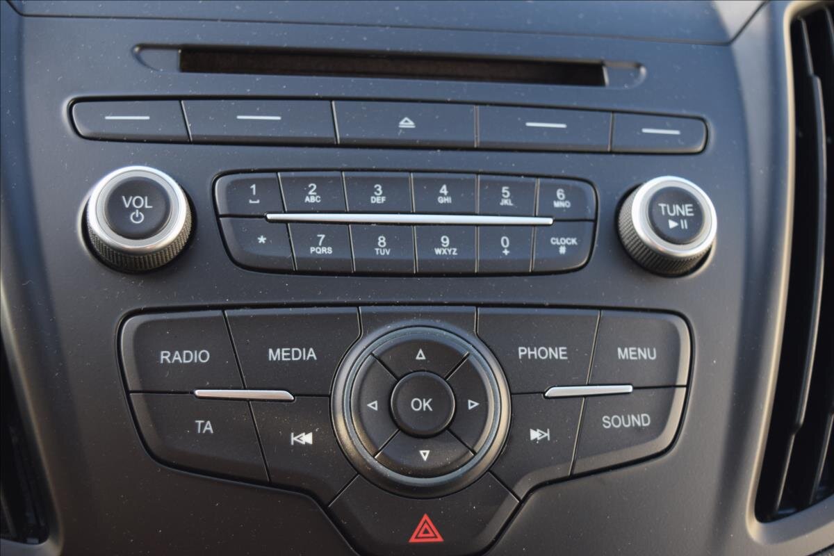 Ford Kuga SUV 1,5 l 88 kw