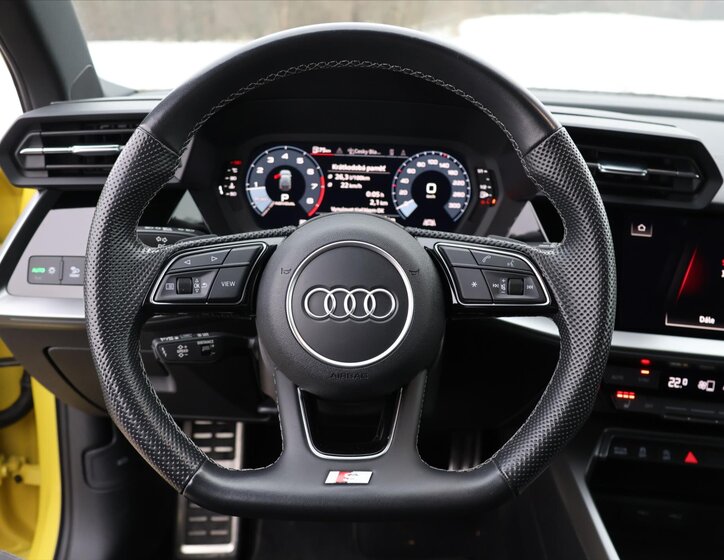 Audi S3 Hatchback 2,0 l 228 kw