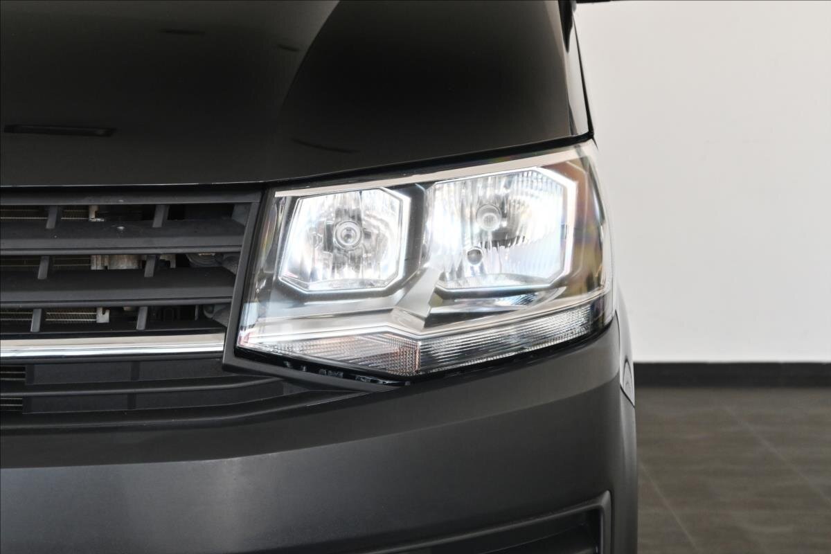 Volkswagen Transporter Skříň 2,0 l 75 kw