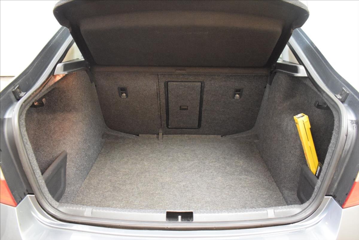 Škoda Rapid Liftback 1,2 l 77 kw