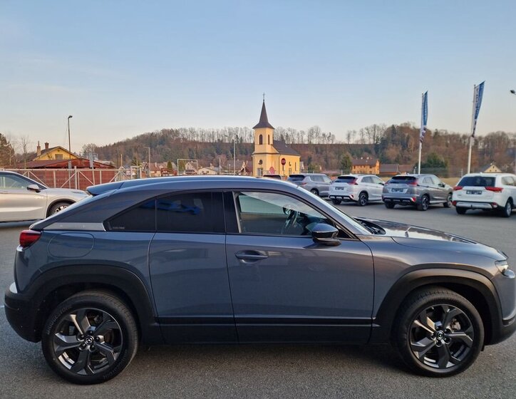Mazda MX-30 SUV / Terénní 0,0 107 kw