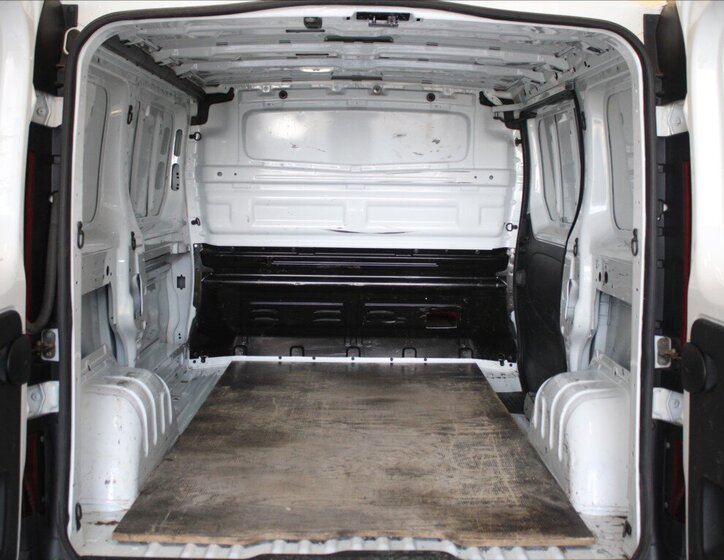 Opel Vivaro Skříň 1,6 l 70 kw