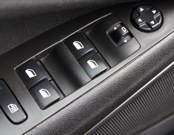 Opel Crossland X MPV 1,2 l 61 kw