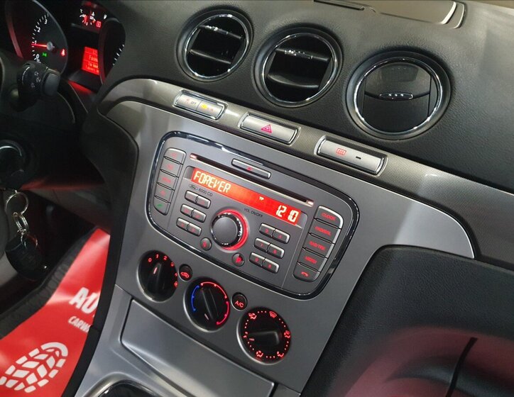 Ford Galaxy MPV 2,0 l 107 kw