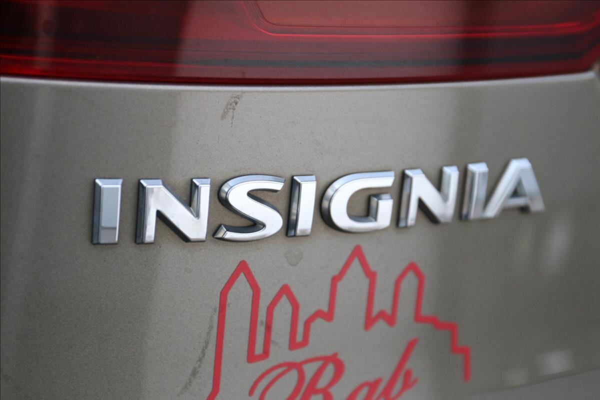 Opel Insignia Kombi 2,0 l 143 kw
