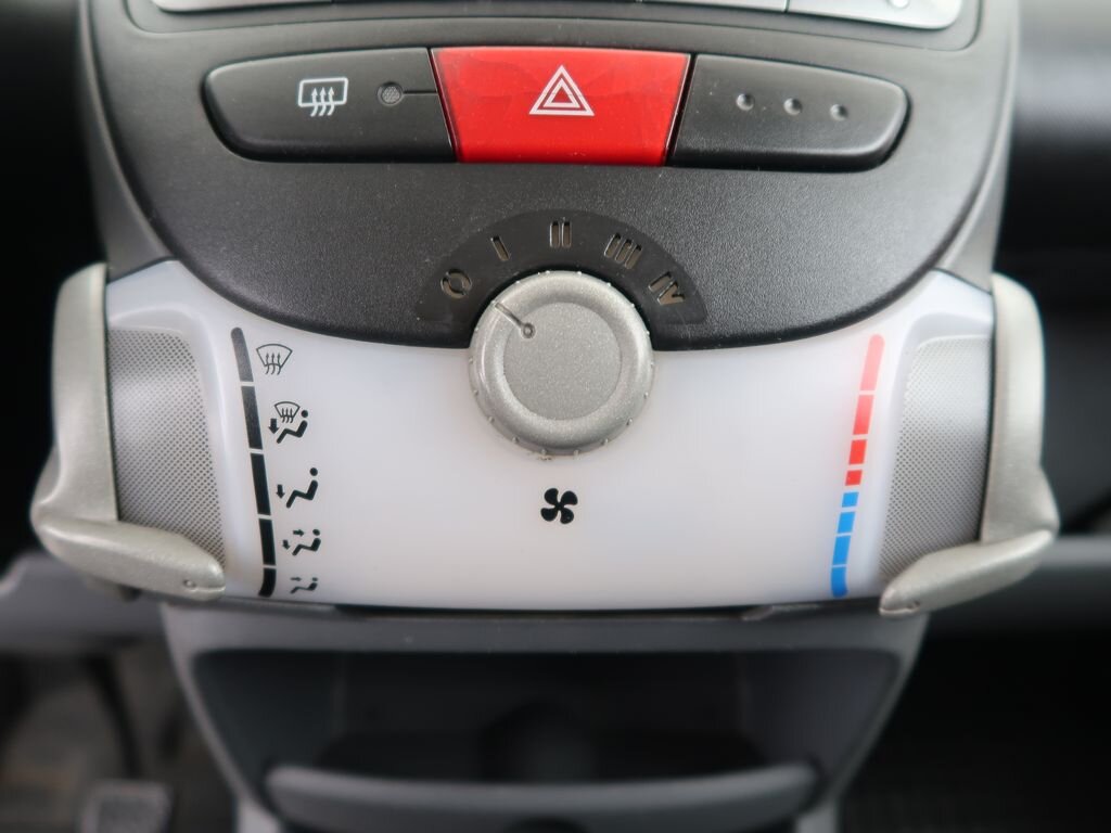 Toyota Aygo Hatchback 998,0 50 kw