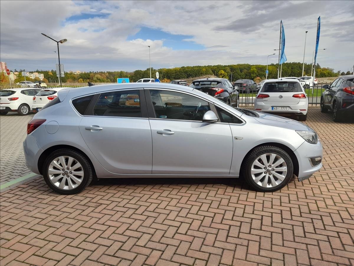 Opel Astra Hatchback 1,4 l 103 kw