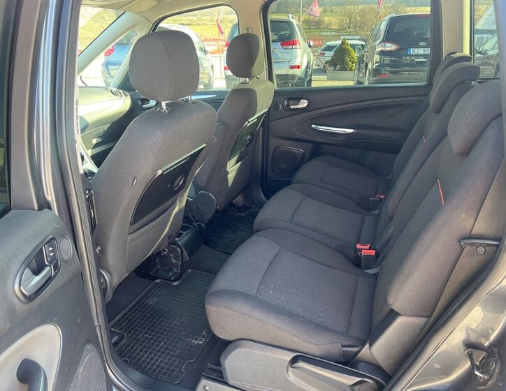 Ford Galaxy MPV 2,0 l 103 kw